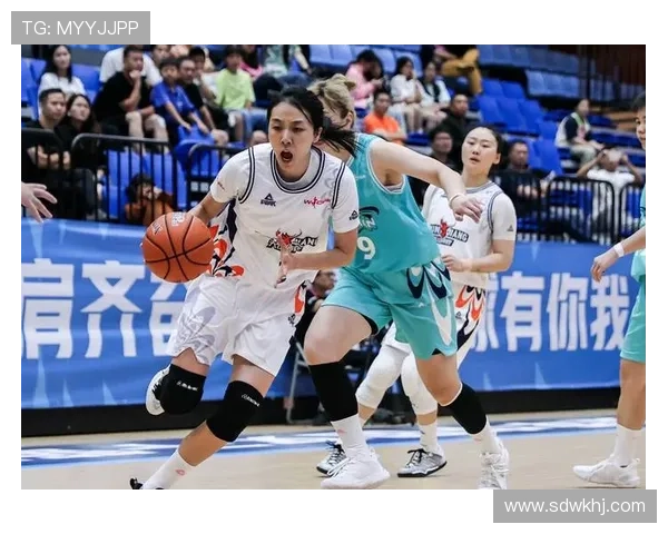 田中心:通过高难度训练提升投篮水平 未来有望挑战WCBA赛事 田中心:通过高难度训练提升投篮水平 未来有望挑战WCBA赛事